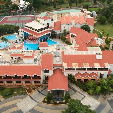 Clarks Exotica Convention Resort & Spa Devanahalli Екстер'єр фото