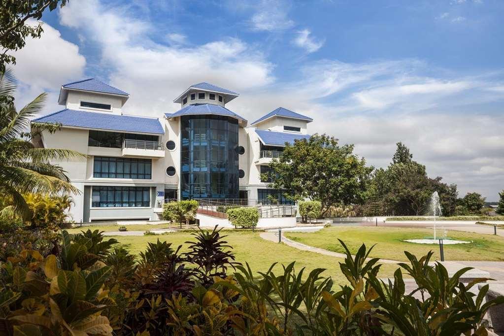 Clarks Exotica Convention Resort & Spa Devanahalli Екстер'єр фото