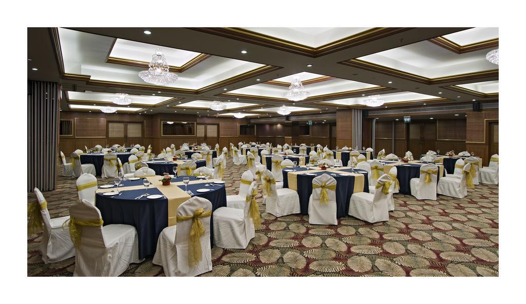 Clarks Exotica Convention Resort & Spa Devanahalli Екстер'єр фото