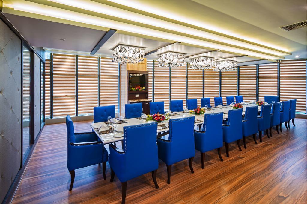Clarks Exotica Convention Resort & Spa Devanahalli Екстер'єр фото